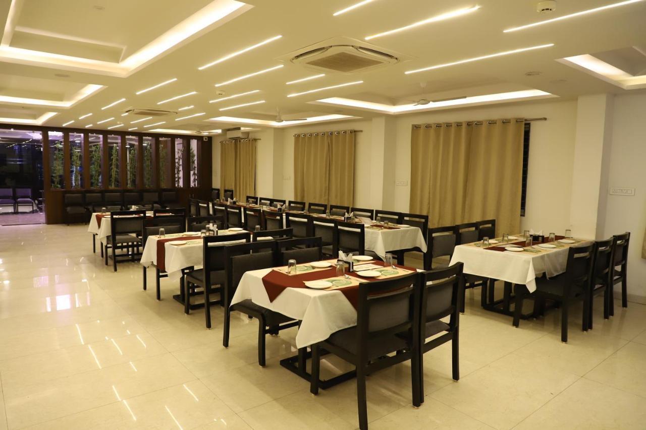 Hotel Singhnature Khandwa Ngoại thất bức ảnh