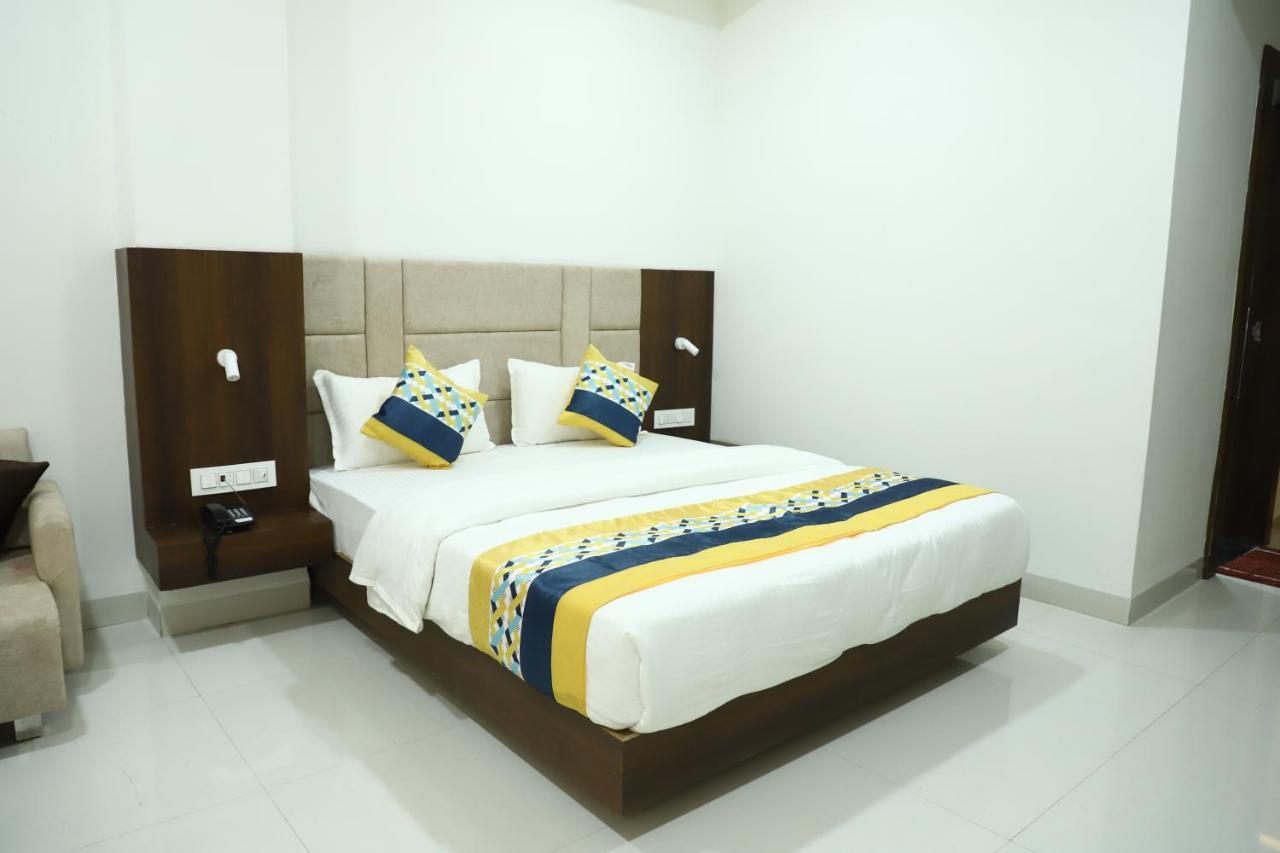 Hotel Singhnature Khandwa Ngoại thất bức ảnh