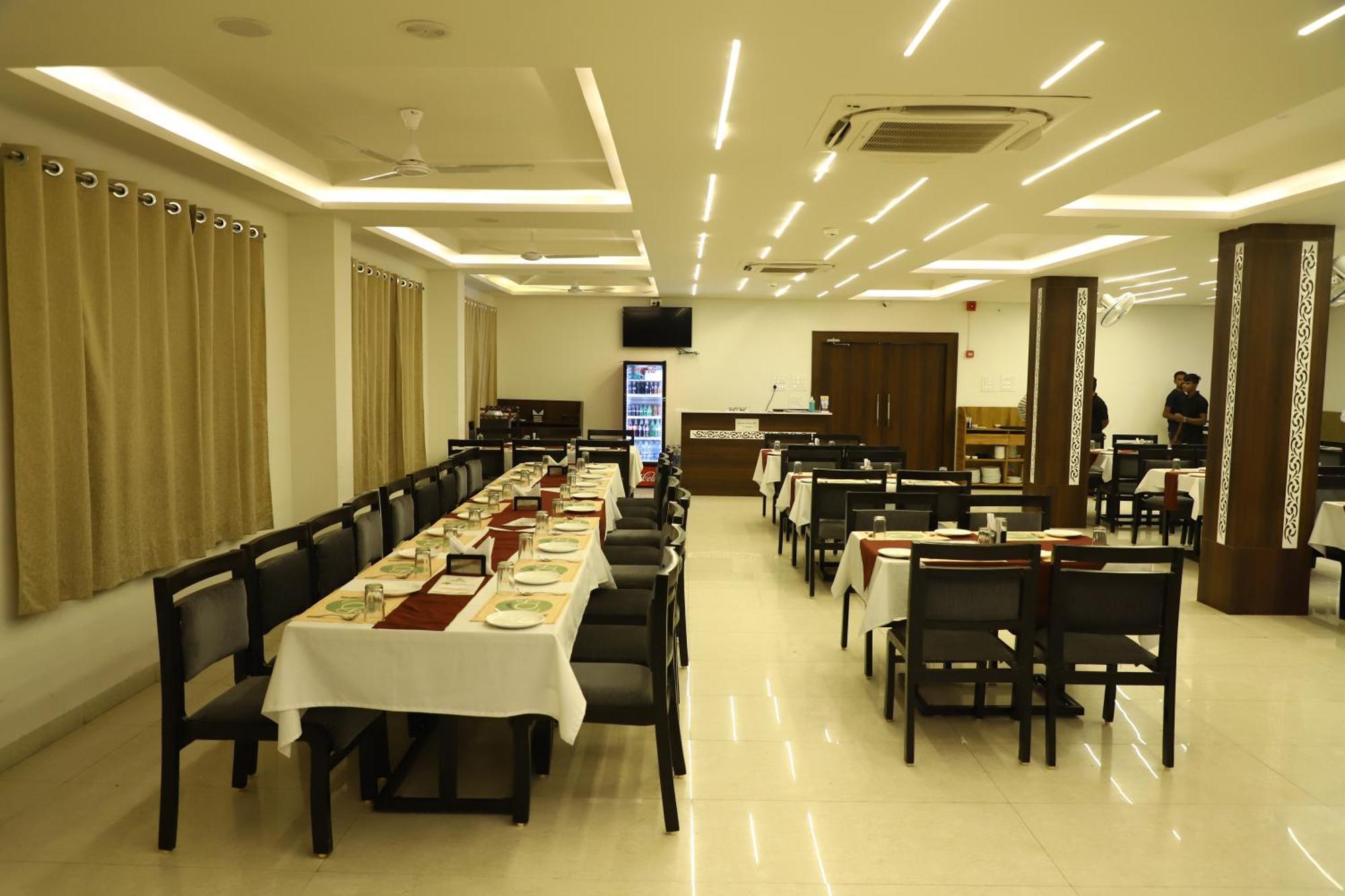 Hotel Singhnature Khandwa Ngoại thất bức ảnh