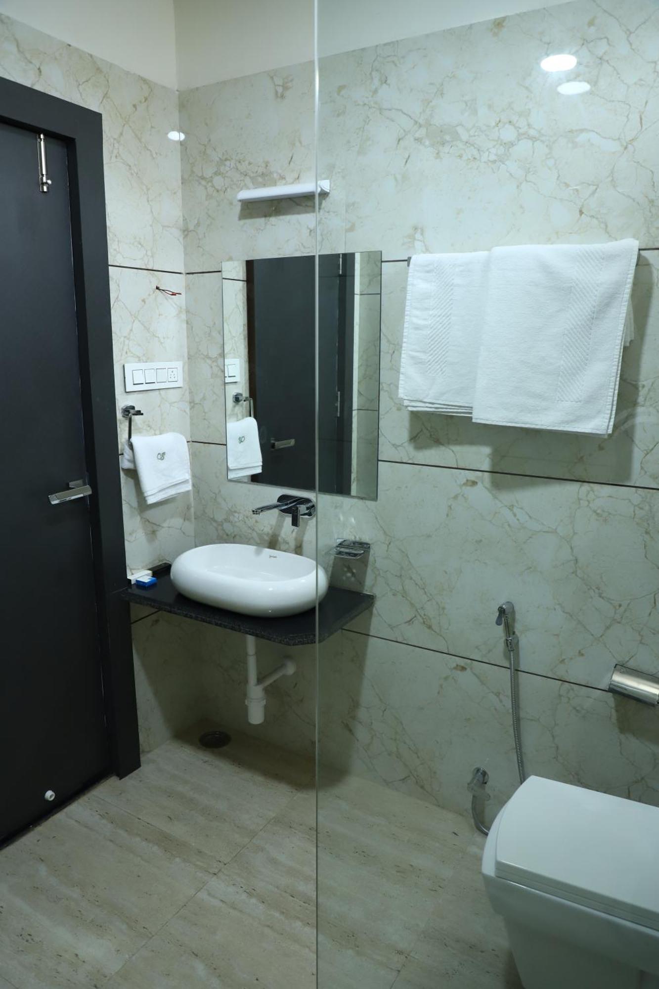 Hotel Singhnature Khandwa Ngoại thất bức ảnh